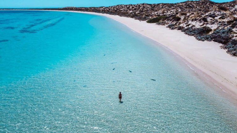 9 Things To Do In Coral Bay (Western Australia) For A Life-Changing Trip